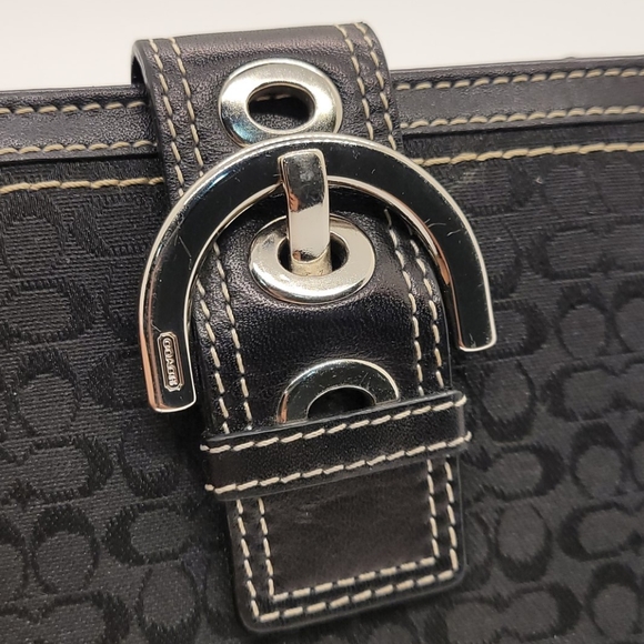 Coach Wallet - Picture 3 of 7